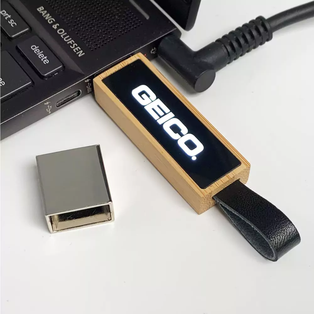 Bamboo LED Logo USB with Strap 64GB V. 3.0