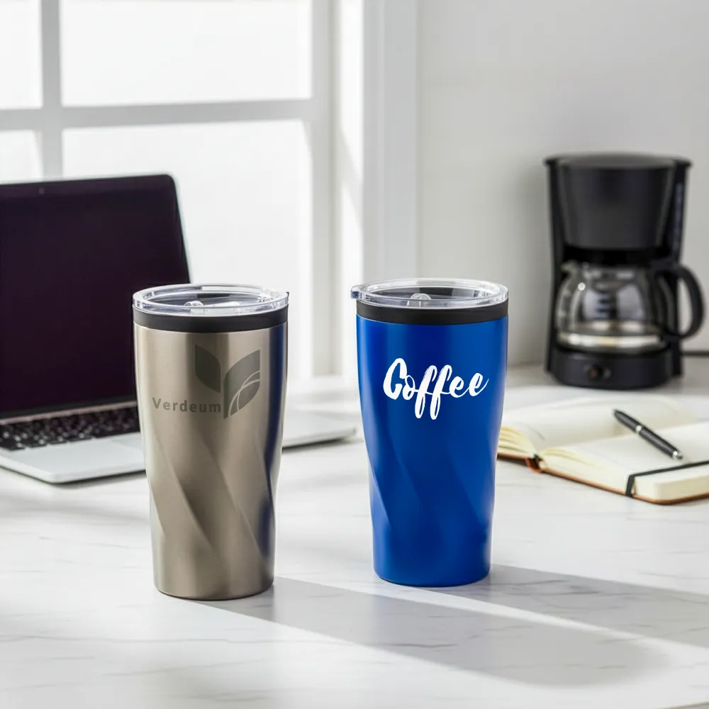 Double Wall SS Tumblers with PP Interior and Transparent Lid 580ml
