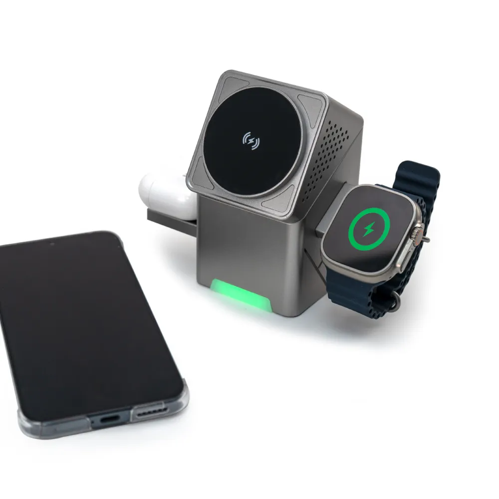 3-in-1 Rotating Wireless Charging Station 15W Fast Charging