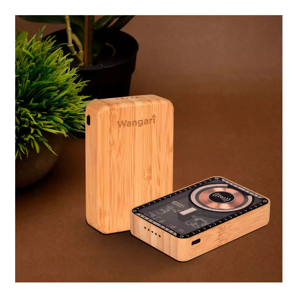 Magnetic Fast Wireless Powerbank 15W in Bamboo Casing