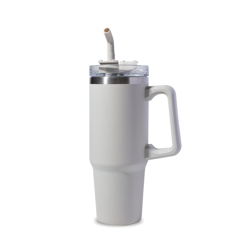 Tumbler with Straw 