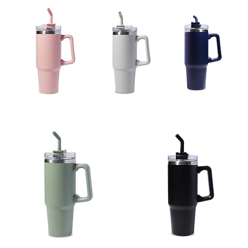 Tumbler with Straw 