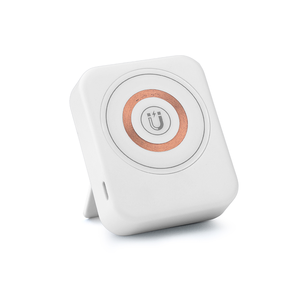 Aggert Wireless charger with multi cleaning set   Zapbox white